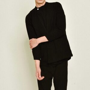 Seeker long sleeve black shirt (unisex)